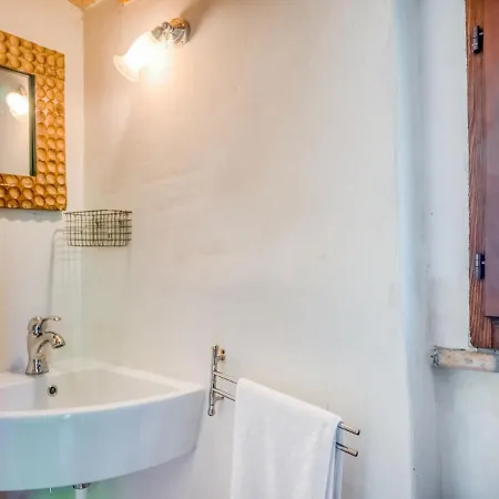 Holiday Fm Holiday home Santa Vittoria in Matenano